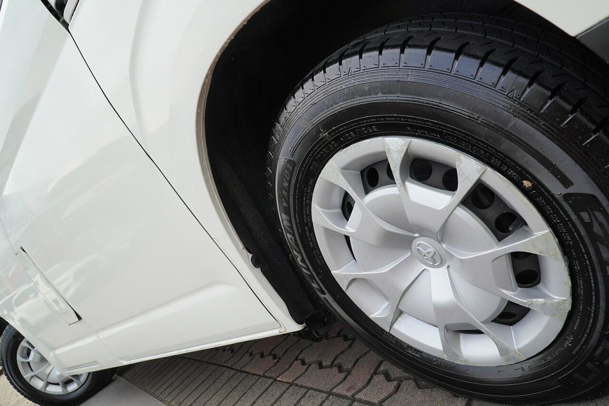 2019 Toyota Hiace GDH300R LWB