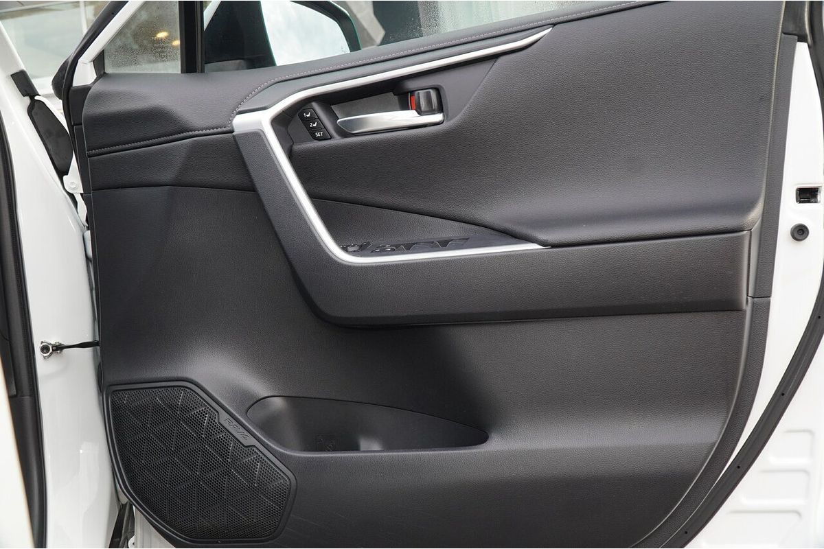 2022 Toyota RAV4 Cruiser AXAH52R