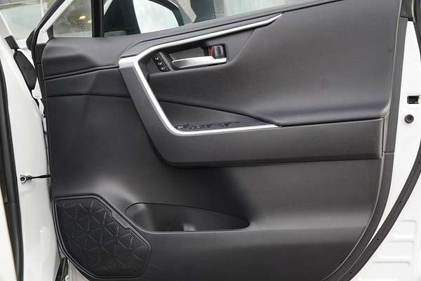 2022 Toyota RAV4 Cruiser AXAH52R