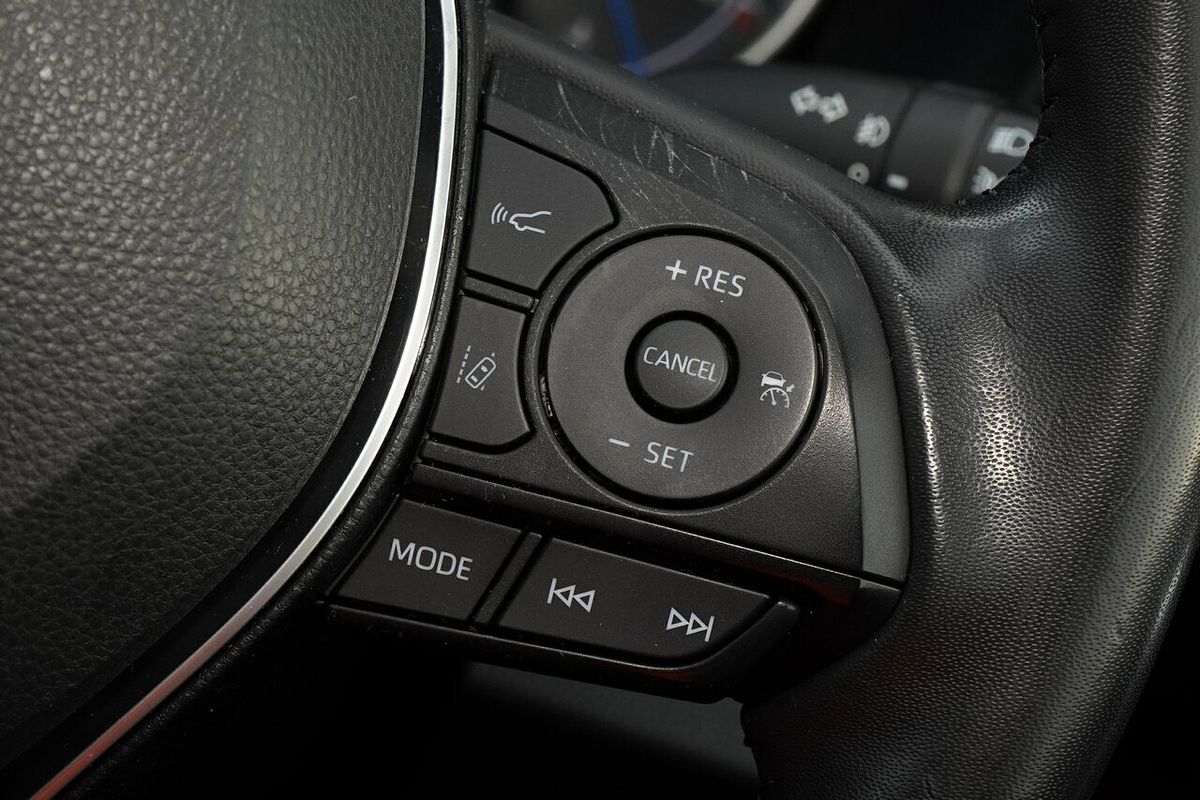 2022 Toyota RAV4 Cruiser AXAH52R