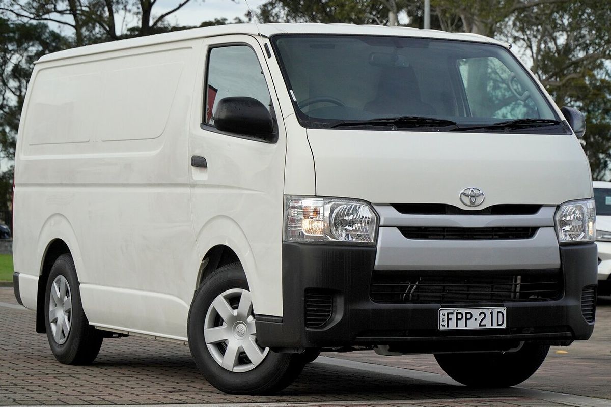 2018 Toyota Hiace TRH201R LWB