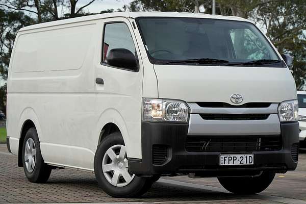 2018 Toyota Hiace TRH201R LWB
