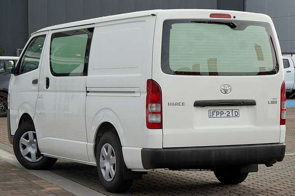 2018 Toyota Hiace TRH201R LWB