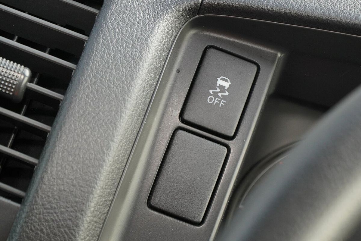 2018 Toyota Hiace TRH201R LWB