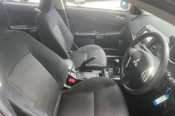 2017 Mitsubishi Lancer ES Sport CF