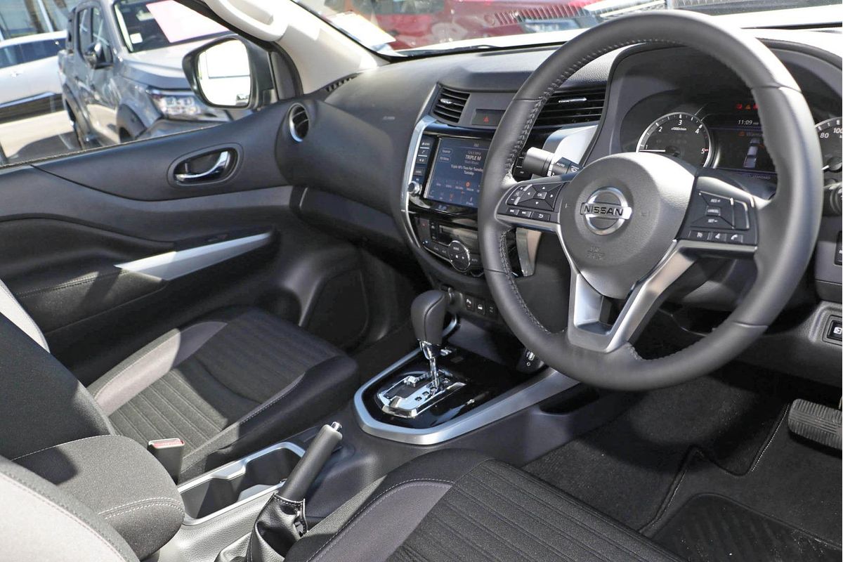 2024 Nissan Navara ST-X D23 4X4