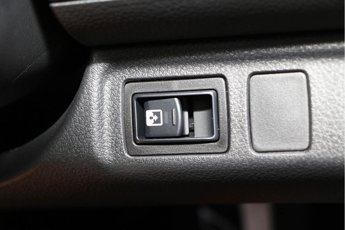 2024 Nissan Navara ST-X D23 4X4