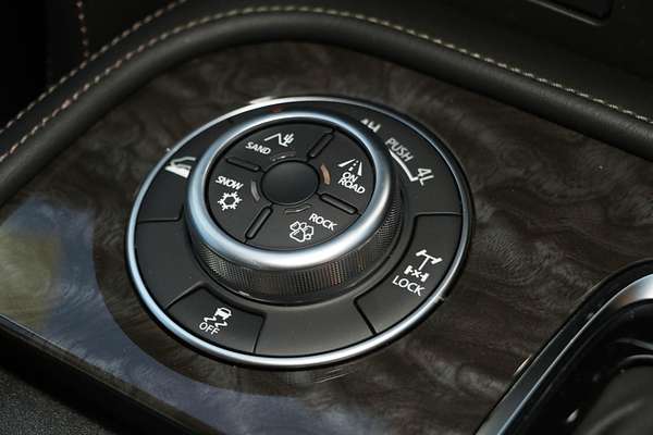 2025 Nissan Patrol Ti-L Y62