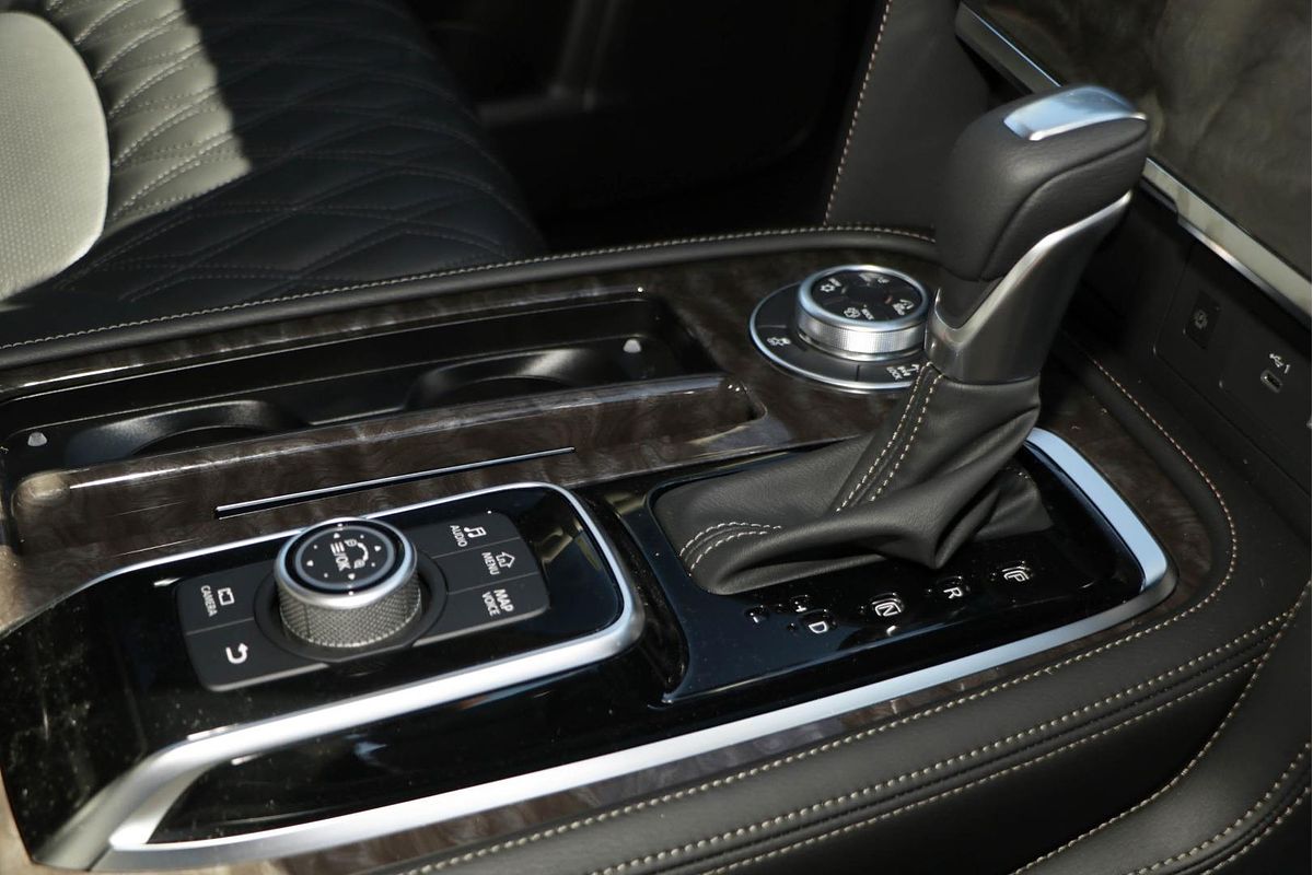 2025 Nissan Patrol Ti-L Y62