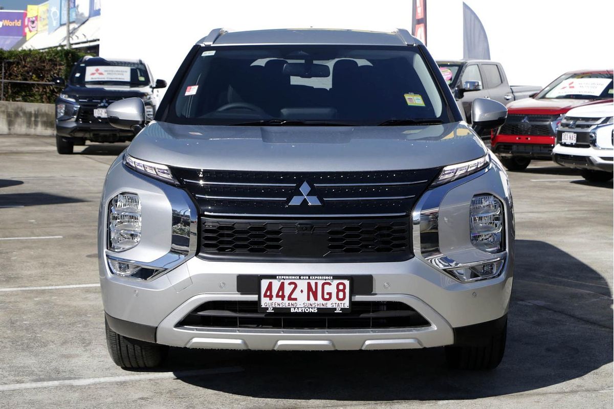 2024 Mitsubishi Outlander LS ZM