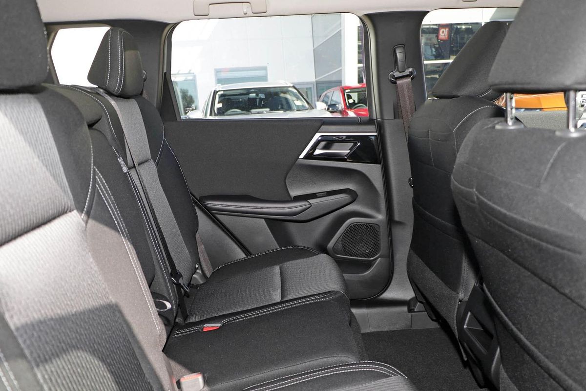 2024 Mitsubishi Outlander ES ZM