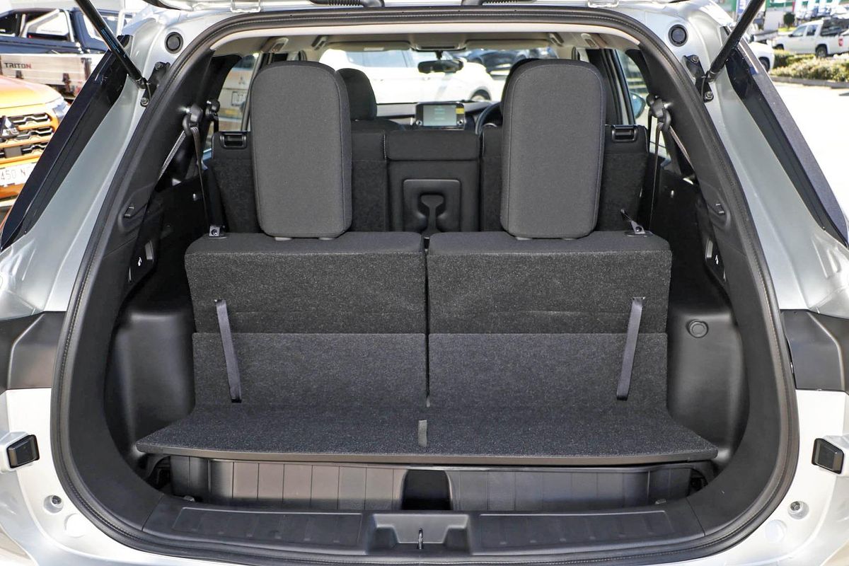 2024 Mitsubishi Outlander ES ZM