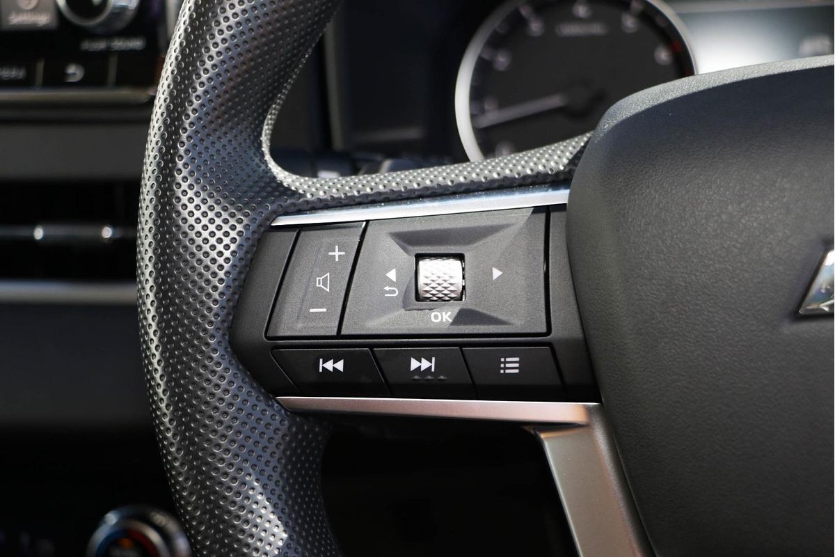 2024 Mitsubishi Outlander ES ZM