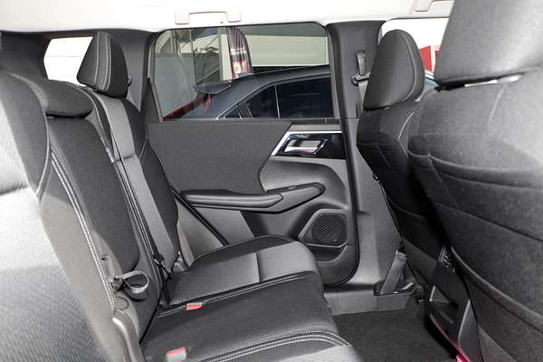 2024 Mitsubishi Outlander LS ZM