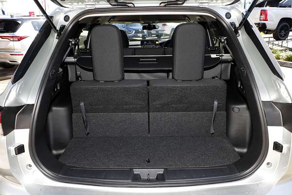 2024 Mitsubishi Outlander LS ZM