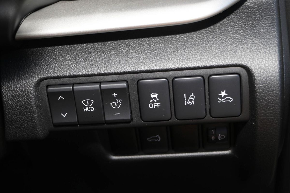 2024 Mitsubishi Eclipse Cross Exceed YB