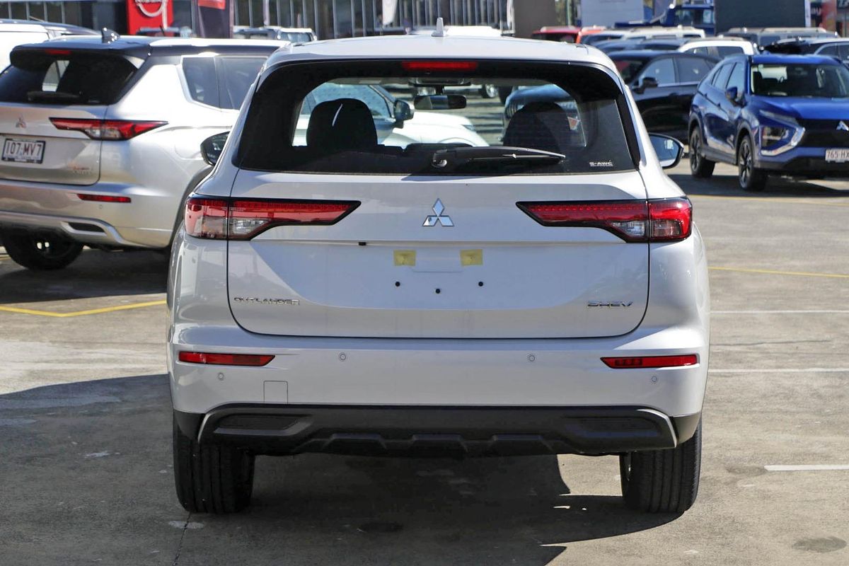 2025 Mitsubishi Outlander PHEV ES ZM