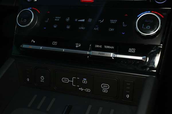 2024 Hyundai Santa Fe Hybrid Calligraphy MX5.V1