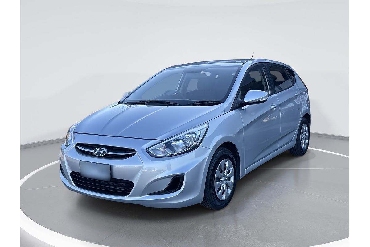 2016 Hyundai Accent Active RB3