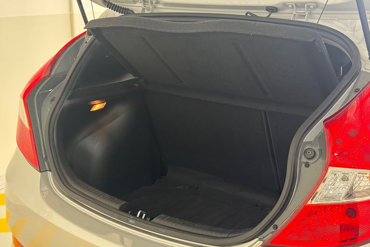 2017 Hyundai Accent Sport RB5