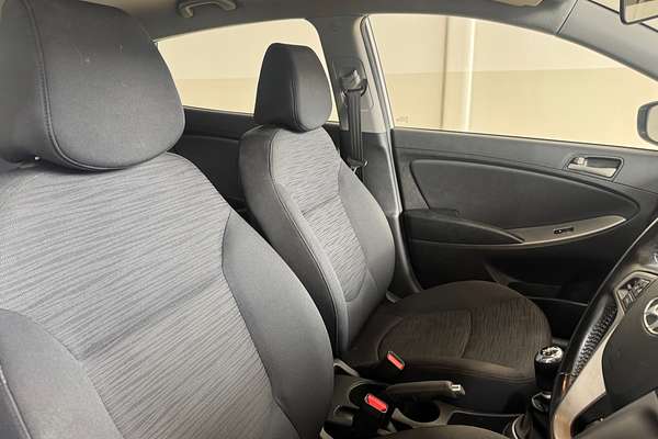2017 Hyundai Accent Sport RB5