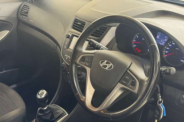 2017 Hyundai Accent Sport RB5