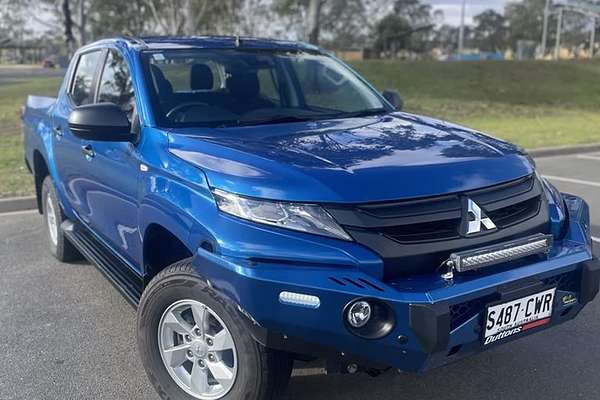 2023 Mitsubishi Triton GLX+ MR 4X4
