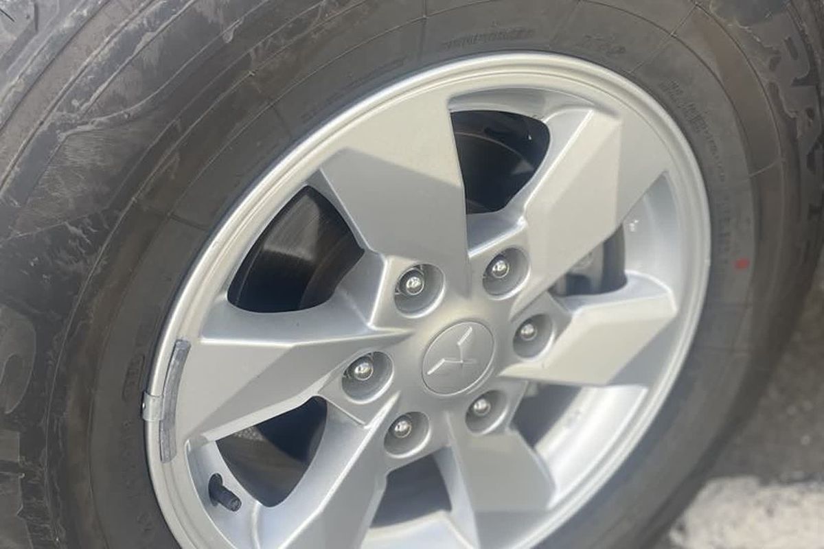 2023 Mitsubishi Triton GLX+ MR 4X4