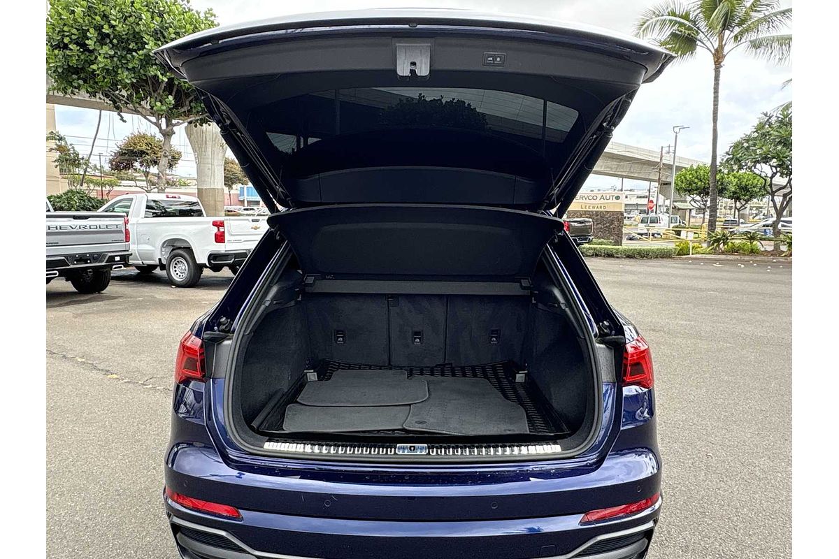 2021 Audi Q3 S line Premium