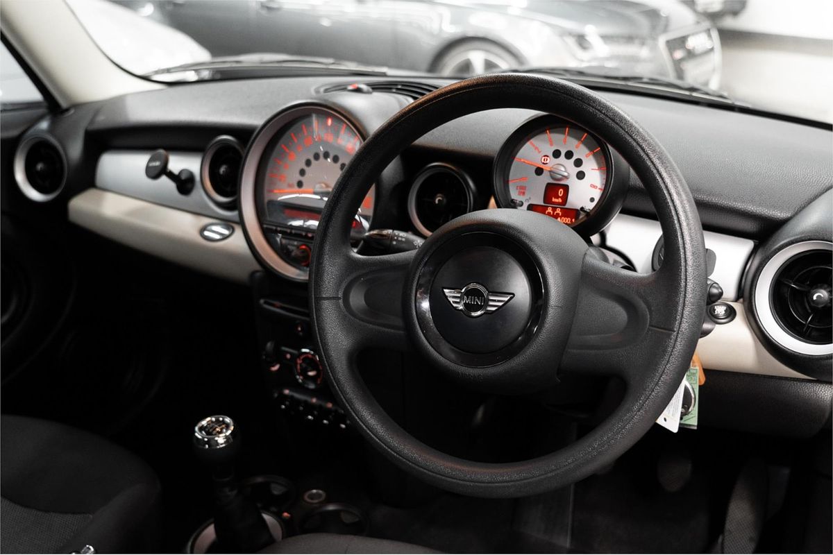 2011 MINI Hatch Ray R56 LCI