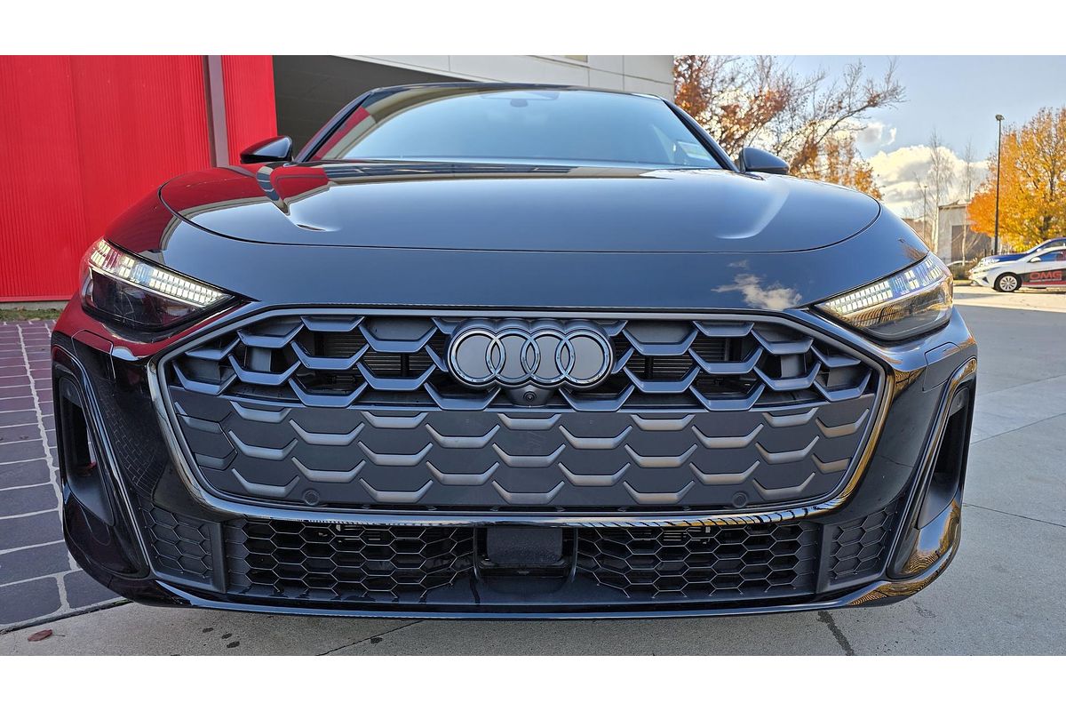 2025 Audi A5 TFSI 150kW S line B10