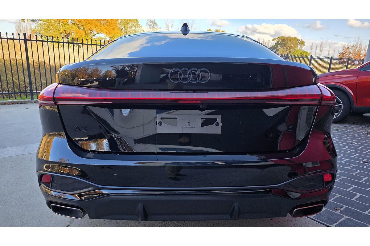 2025 Audi A5 TFSI 150kW S line B10