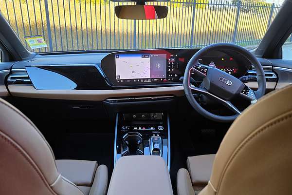 2025 Audi A5 TFSI 150kW S line B10