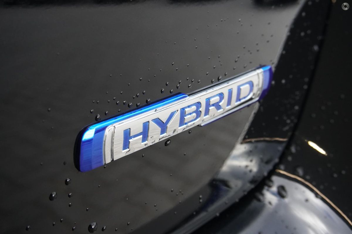 2024 Suzuki Swift Hybrid UZ