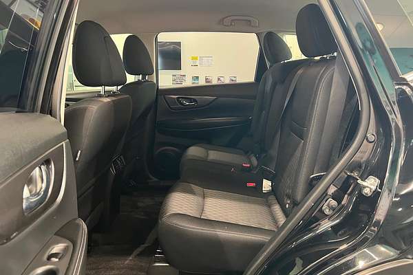 2022 Nissan X-TRAIL ST T32
