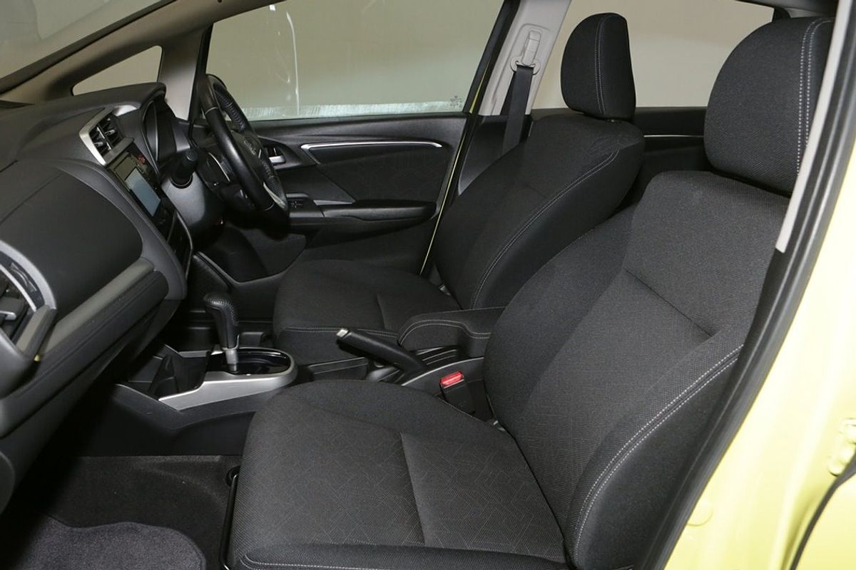 2017 Honda Jazz VTi-S GF
