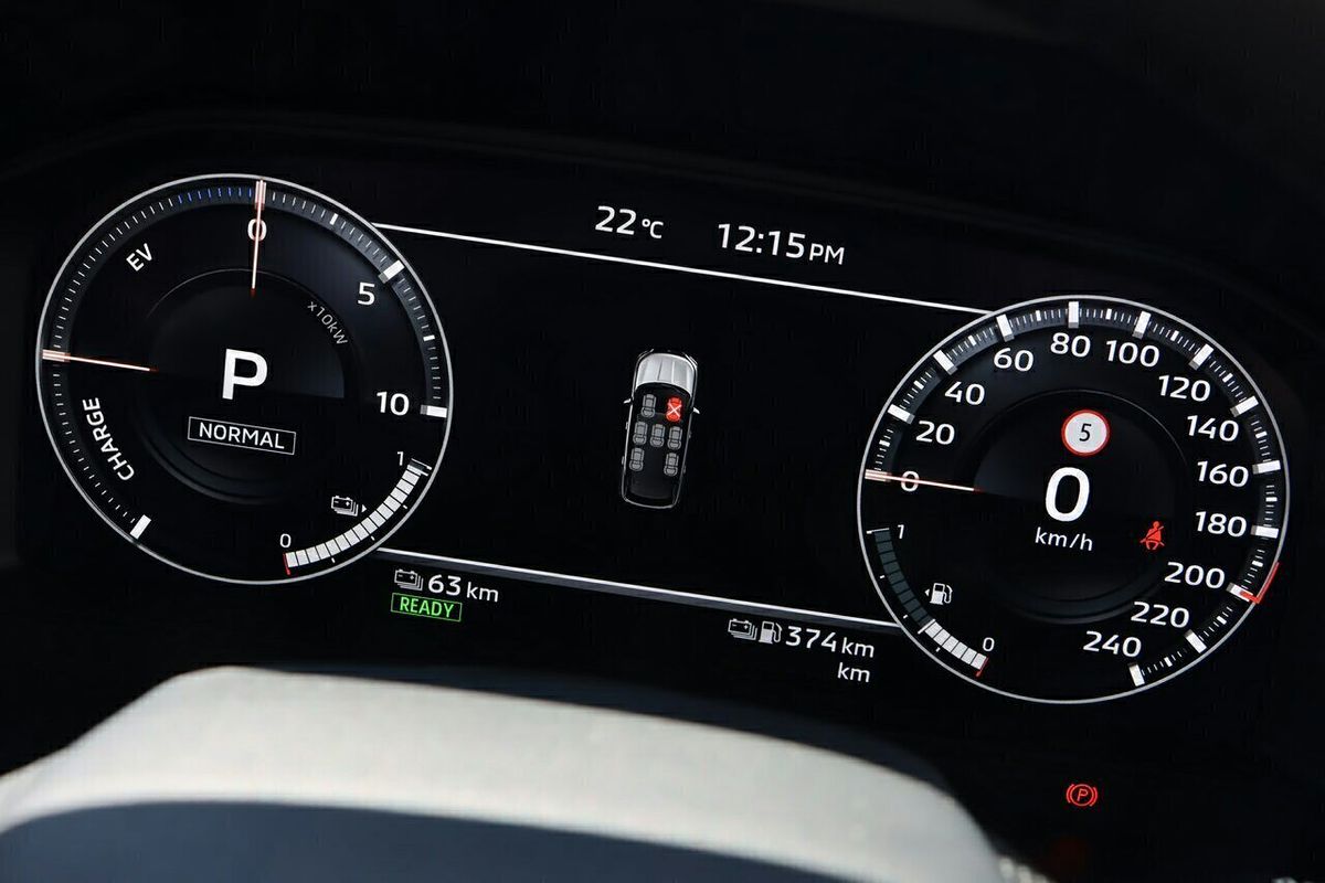 2025 Mitsubishi Outlander PHEV Exceed ZM