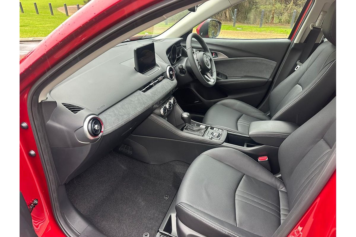 2025 Mazda CX-3 G20 Akari DK