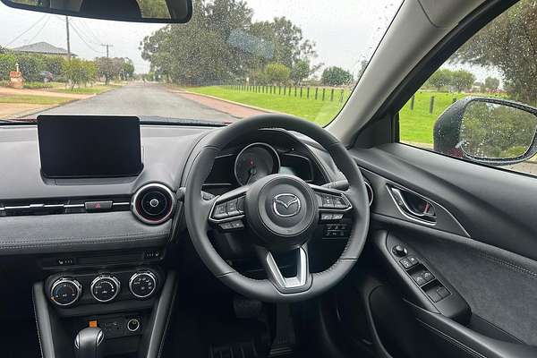 2025 Mazda CX-3 G20 Akari DK