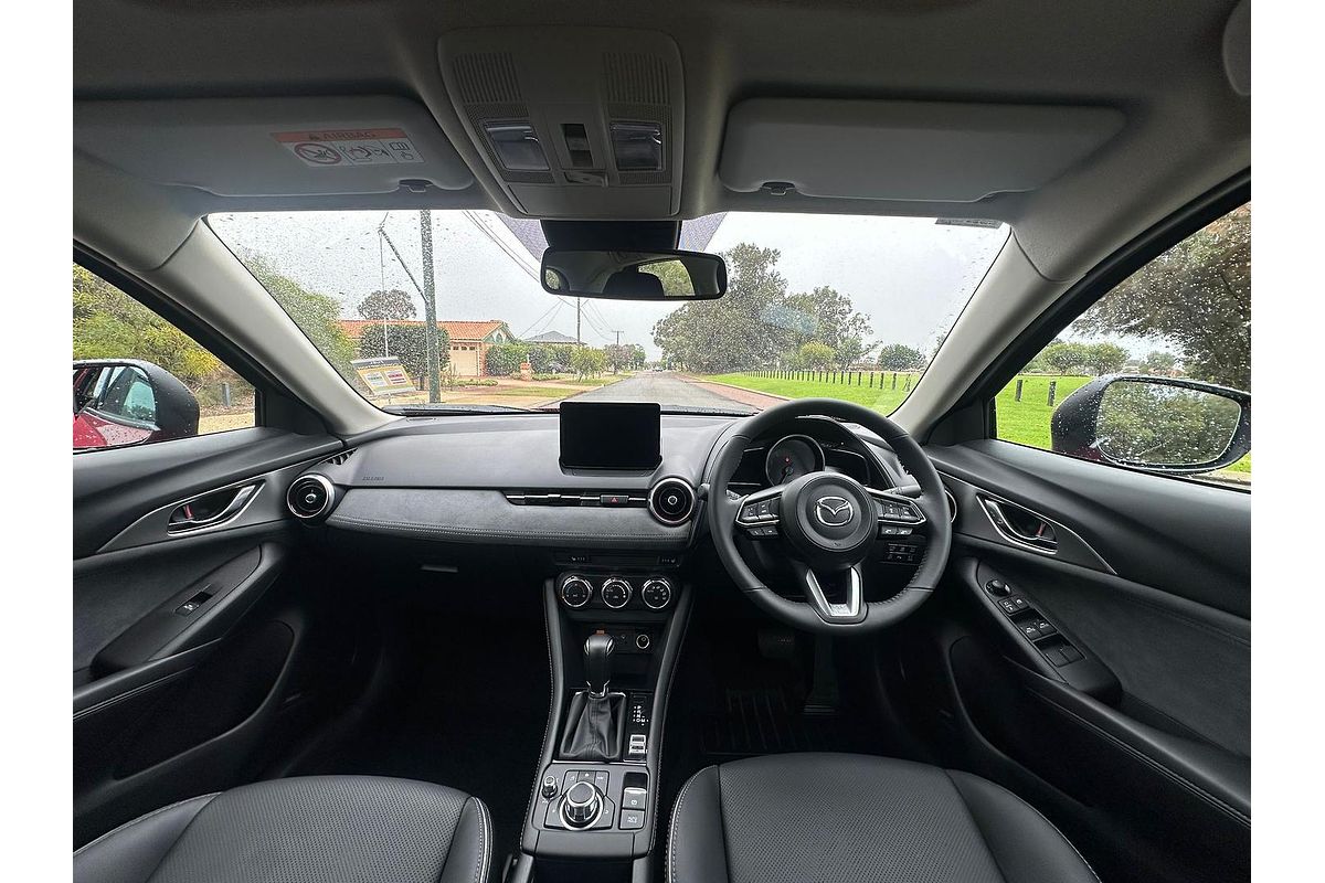 2025 Mazda CX-3 G20 Akari DK