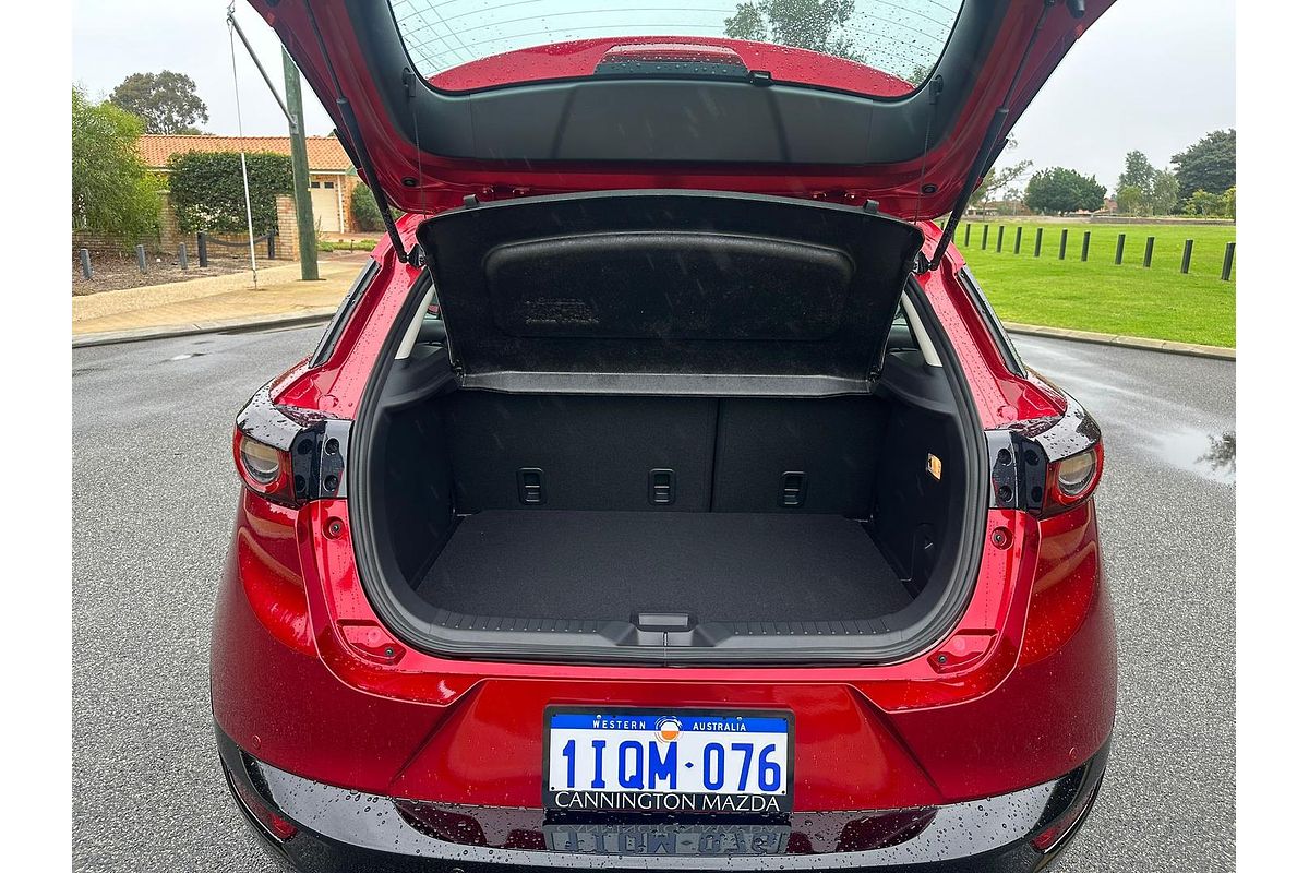 2025 Mazda CX-3 G20 Akari DK