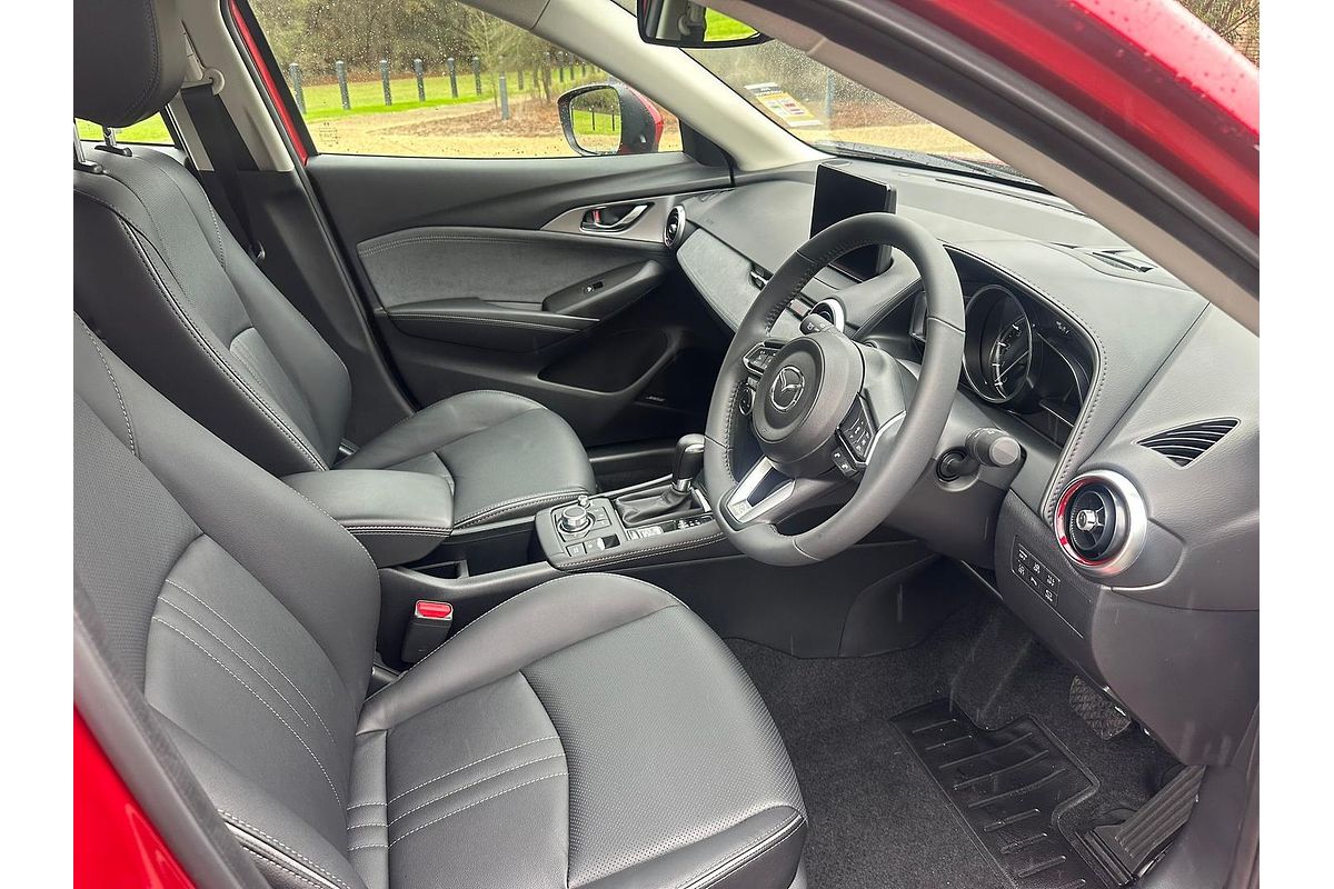 2025 Mazda CX-3 G20 Akari DK