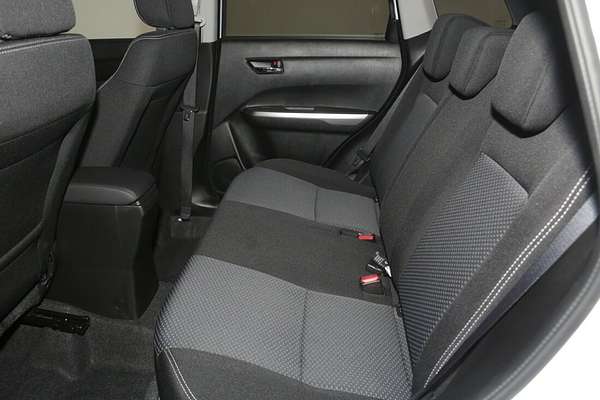 2024 Suzuki Vitara LY Series II