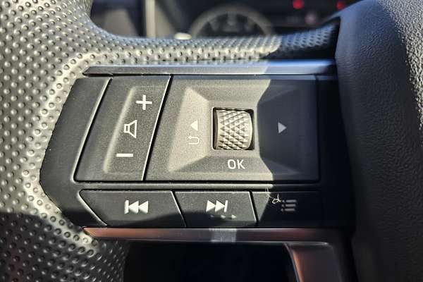 2024 Mitsubishi Outlander ES ZM