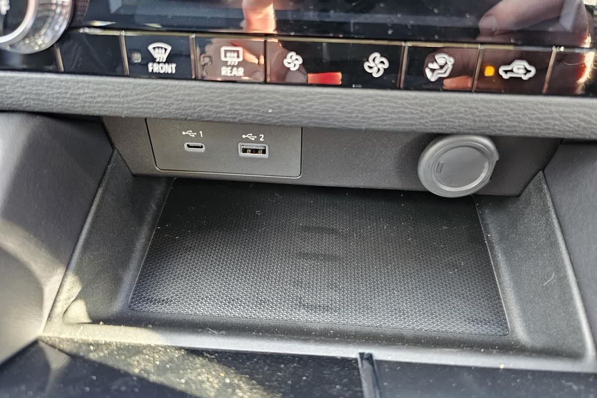 2024 Mitsubishi Outlander ES ZM