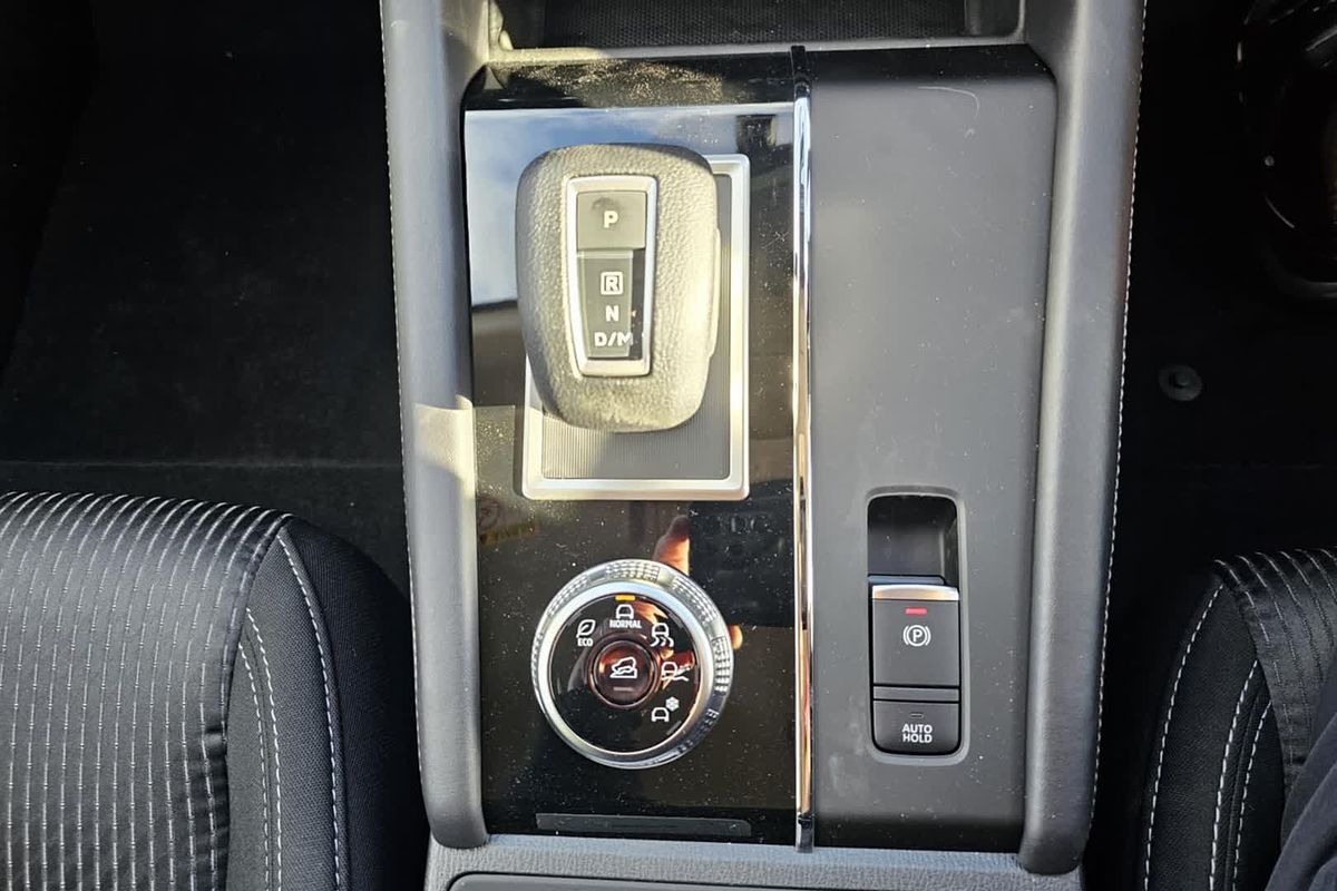 2024 Mitsubishi Outlander ES ZM