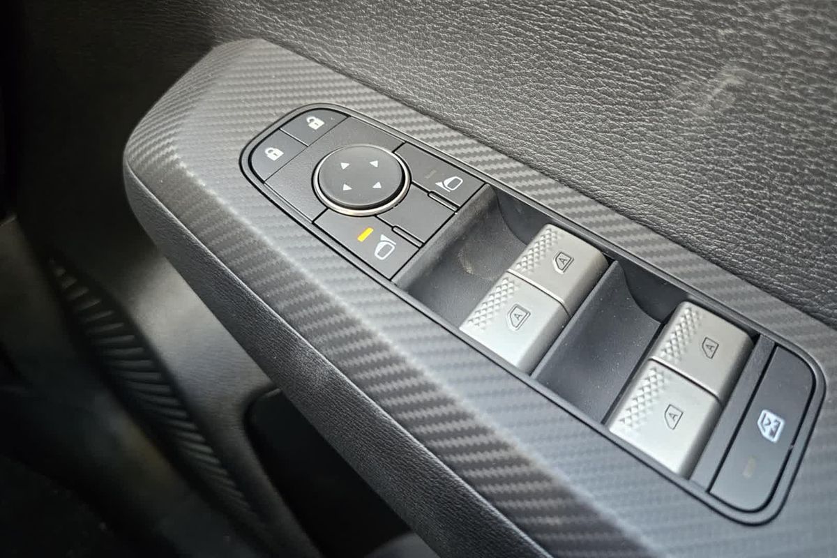 2024 Mitsubishi Outlander ES ZM