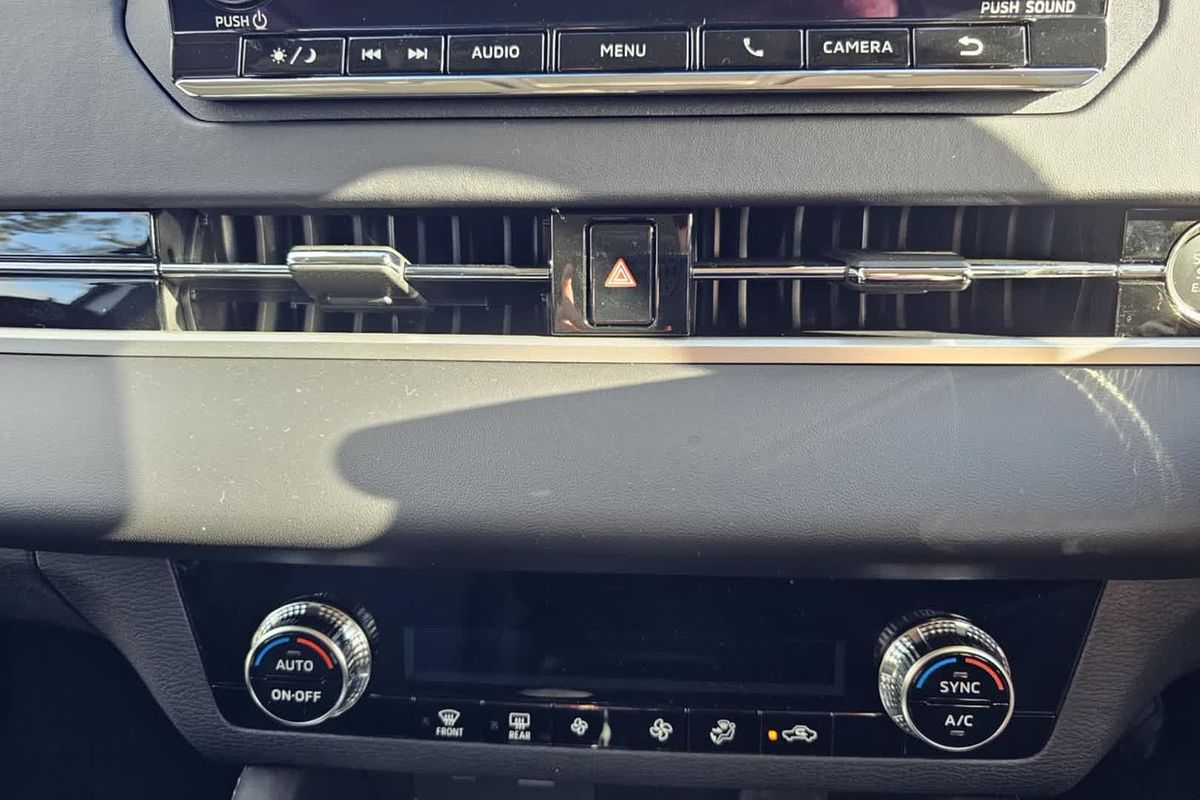 2024 Mitsubishi Outlander ES ZM