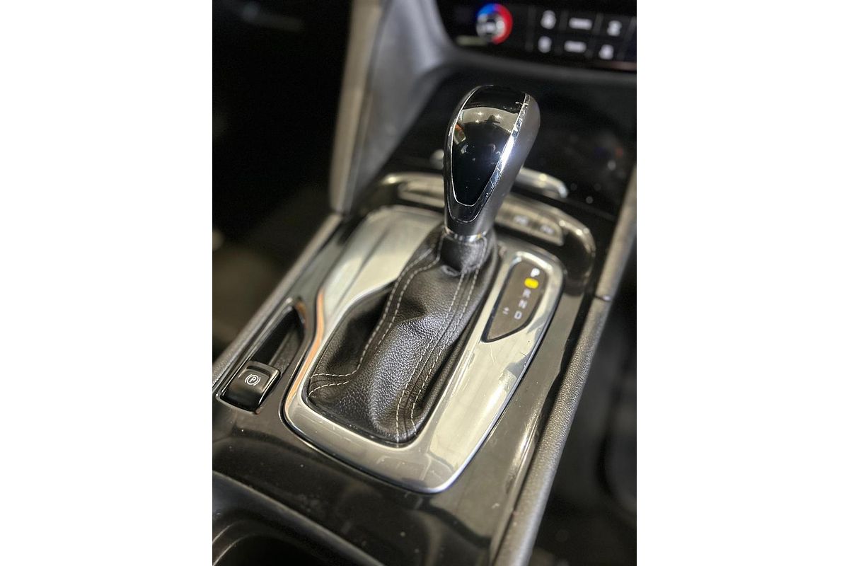 2020 Holden Commodore LT ZB