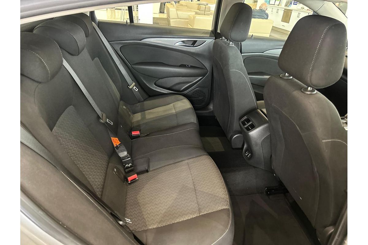 2020 Holden Commodore LT ZB